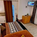 Piata Sfatului Pietonal Apartment